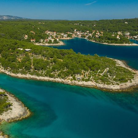 Plage Cachee - Glamping Vrboska Ngoại thất bức ảnh