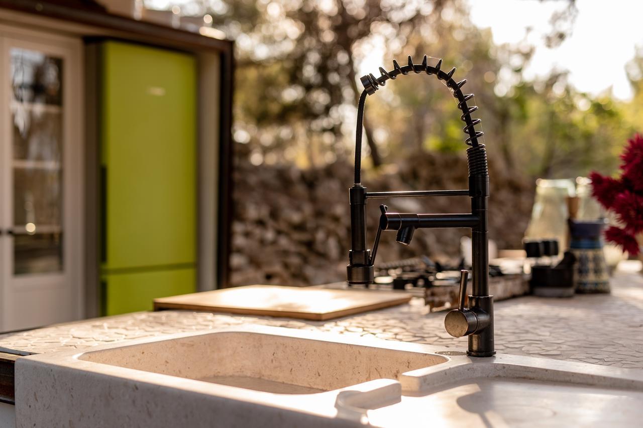 Plage Cachee - Glamping Vrboska Ngoại thất bức ảnh