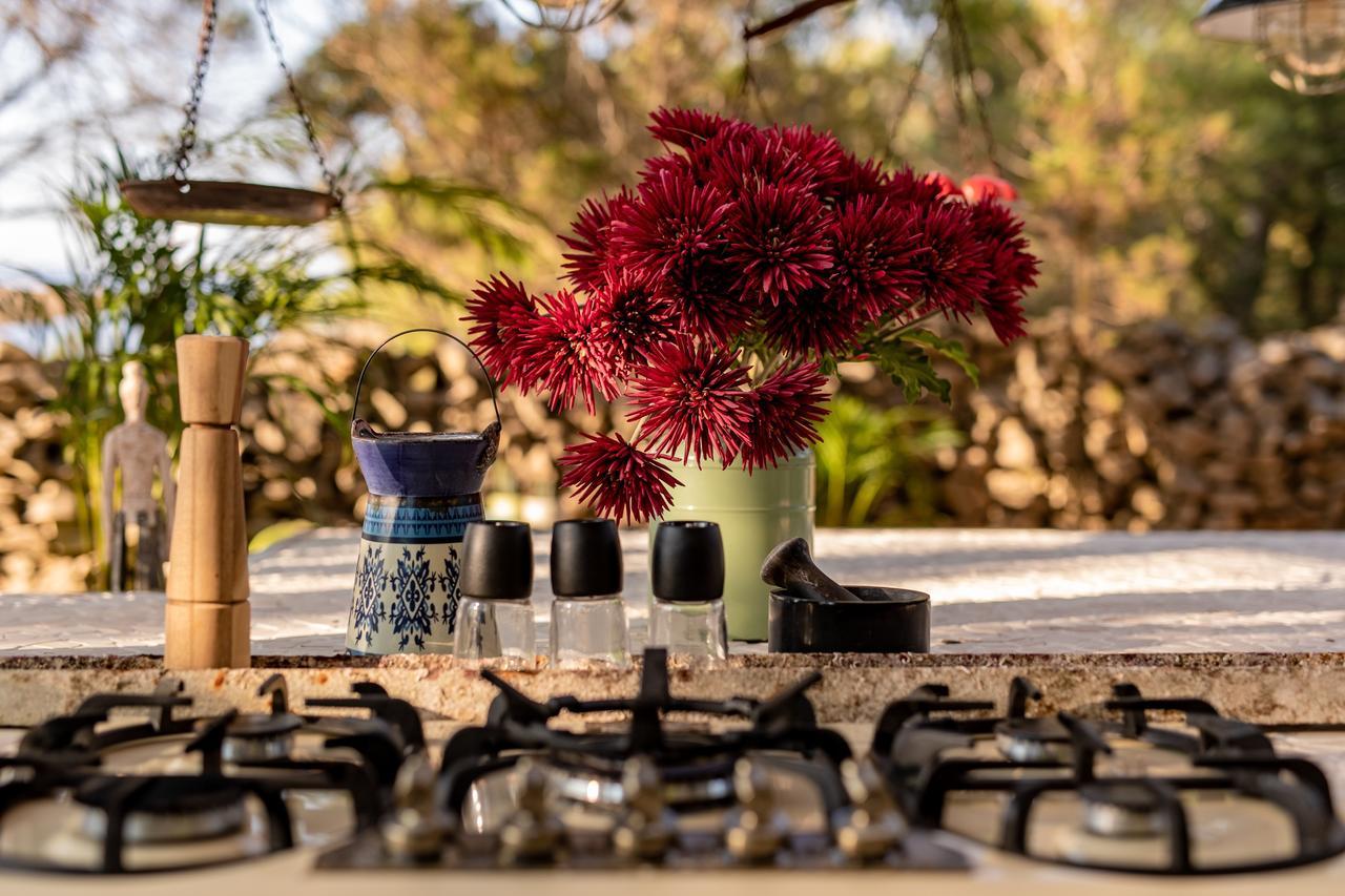 Plage Cachee - Glamping Vrboska Ngoại thất bức ảnh
